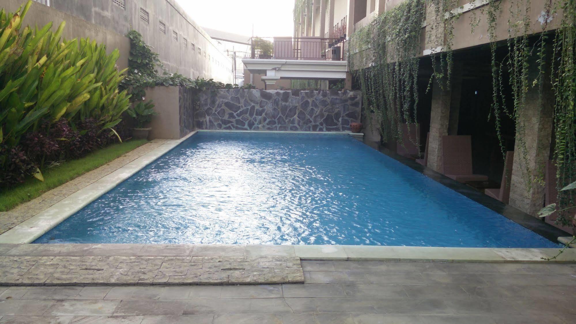 Koi Hotel And Residence Dempassar Exterior foto